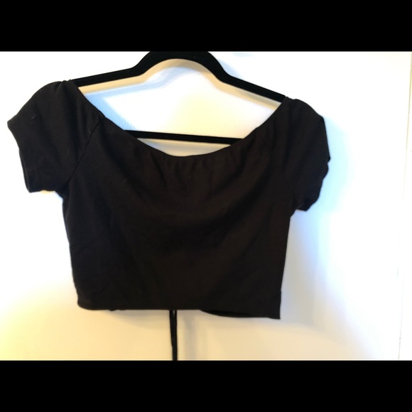 Block Forever 21 Crop atop - Picture 2 of 3